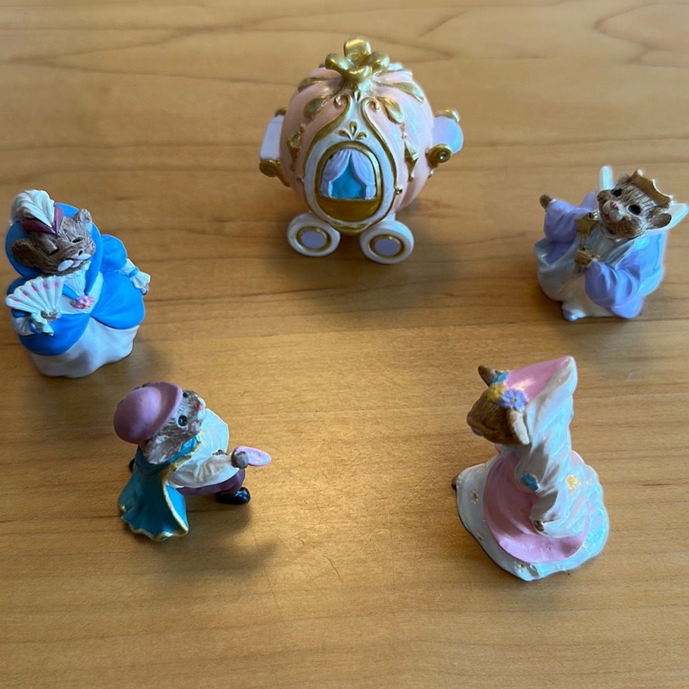 Merry Miniatures by Hallmark Cinderella set. Mint condition with tags.